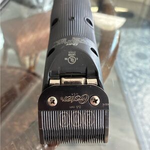 Oster Black T-Blade Detail Trimmer - Precision Edge Trimmer